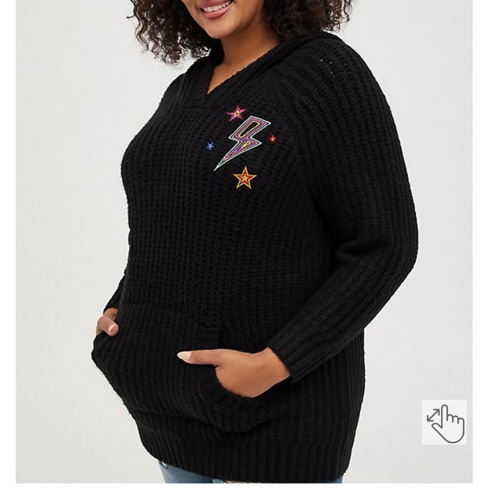NWT torrid size 3 kangaroo pocket , star & bolt hoodie pullover sweater